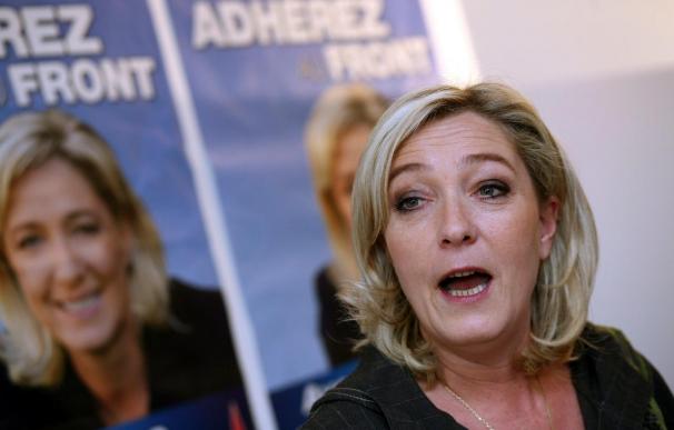 Un nuevo sondeo sitúa a la ultraderechista Le Pen por delante de Sarkozy