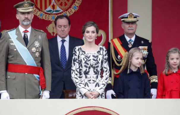 La reina Letizia, la princesa Leonor y la infanta Sofía impecables en el Día de la Hispanidad