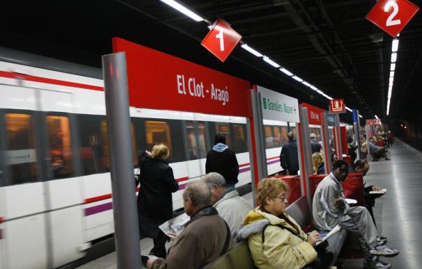 Una avería eléctrica paraliza cuatro líneas de Cercanías de Barcelona