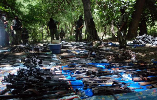 Armas pesadas del narcotráfico en México vienen de Centroamérica, según cable