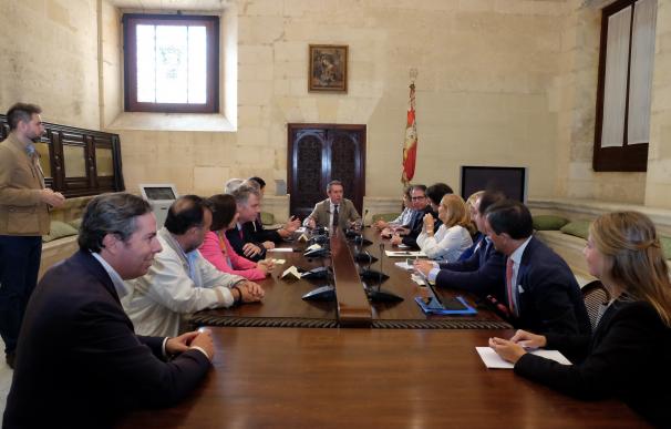 Arranca la revisión del plan Sevilla 2020 con la CES, los sindicatos, las universidades, el Puerto y Cartuja