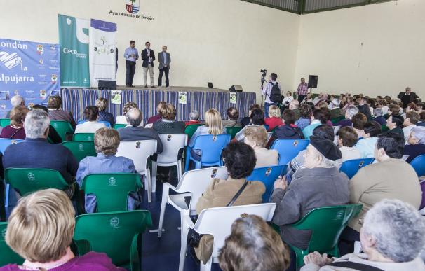 Diputación reúne a 400 mayores de nueve municipios en la Convivencia Comarcal de Fondón