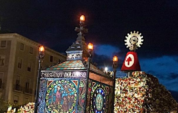 El Ayuntamiento deja de asumir el gasto de la decoración floral del Rosario de Cristal