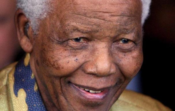 La película de Mandela llena los cines el día de su estreno en Sudáfrica