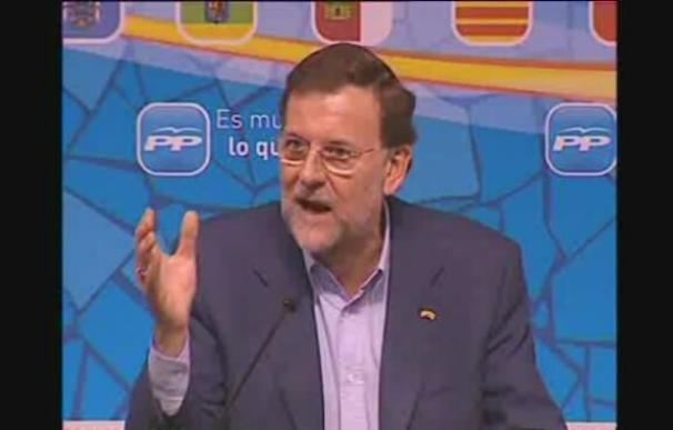 Rajoy dice que tiene que haber libertad para que la gente decida en qué lengua educar a sus hijos
