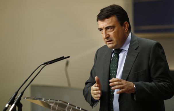 El PNV critica el discurso de Rajoy de "Santiago y cierra España", sin alternativa para Cataluña y Euskadi