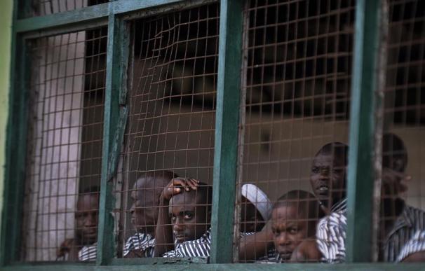 Imagen de archivo de un grupo de reclusos en una prisión de máxima seguridad en la ciudad de Mombasa, Kenia