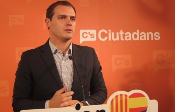 Ciutadans pide a Rajoy y al PSOE "hechos" y que descarten a los nacionalistas como socios de gobierno