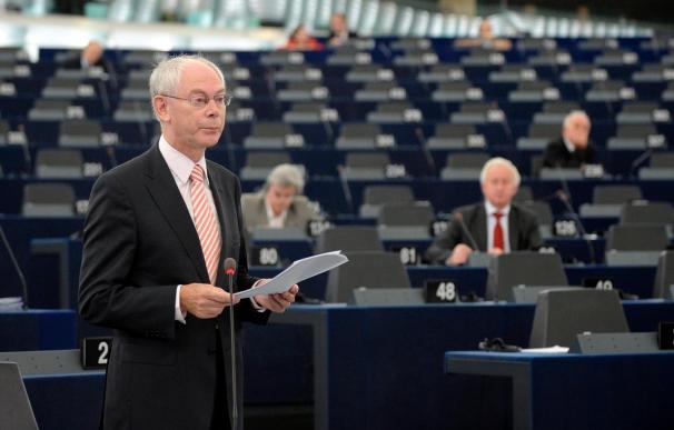 Van Rompuy reconoce que muchos países de la UE aún sufren la crisis y el desempleo