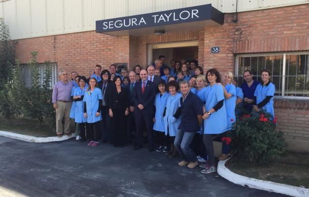 La empresa de sastrería Segura Taylor, en Caparroso, espera producir 14.000 prendas y consolidar 54 puestos de trabajo