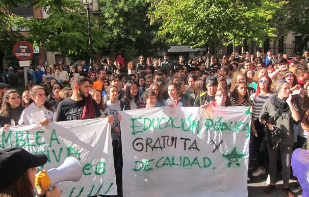 La Plataforma por la Educación Pública cifra el seguimiento de la huelga en Extremadura en un cien por cien