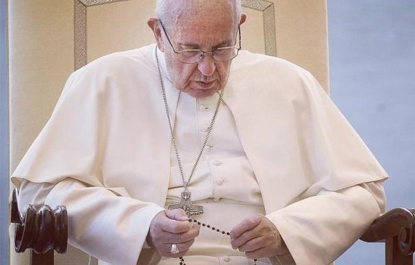 El Papa pide políticas "serias" contra la pobreza