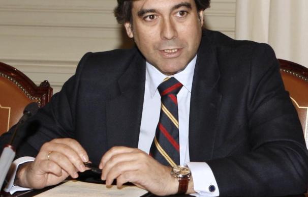 El PP retira a Enrique López y favorece la renovación del Tribunal Constitucional