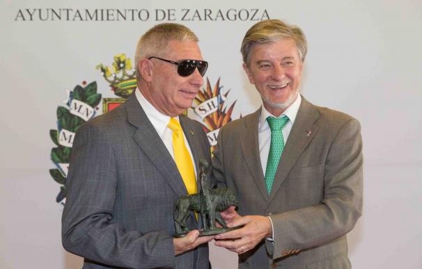 El exdelegado de la ONCE en Aragón recibe el título de Zaragozano Ejemplar 2016