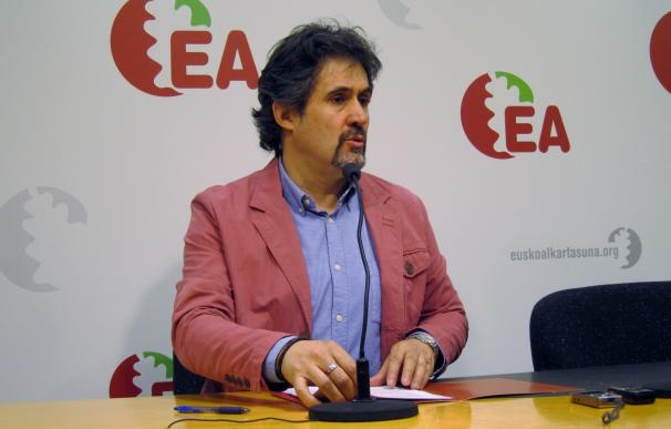 EA cree que la única vía para ETA y la sociedad vasca es la "unilateral" dado que en España "no habrá cambio político"