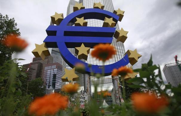 El Banco Central Europeo deja de aceptar deuda griega