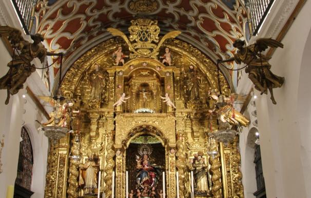 La Fundación Sevillana Endesa ilumina el interior de la Iglesia de Santa María de las Nieves de Olivares