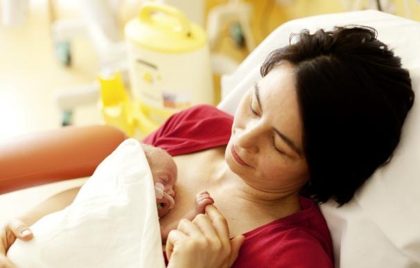 Alimentar al bebé prematuro sólo con leche materna puede ahorrar más de 29 millones anuales al SNS