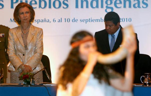 La Reina inaugura la primera Asamblea General del Fondo Indígena en Europa