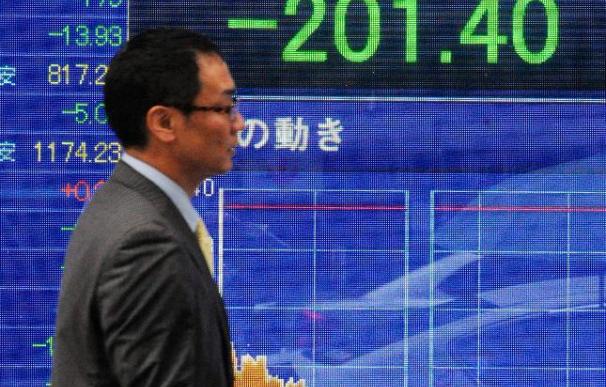Ligera subida del Nikkei ante la depreciación del yen