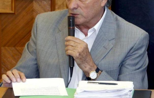 El socialista Amorós muestra "repulsa y rechazo" ante su vinculación en el "caso Brugal"