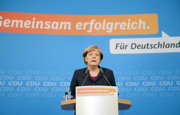 Merkel mantiene el Ministerio de Finanzas y cede Economía y Exteriores al SPD