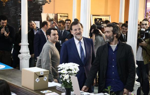 Rajoy propone bonificaciones del 100% para jóvenes y mujeres el primer año de contrato