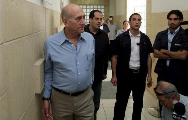 El exprimer ministro israelí, Ehud Olmert, es declarado culpable de corrupción