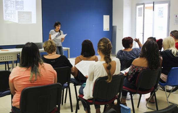 Diputación y Huércal de Almería impulsan el primer taller del ciclo 'Salud en familia'