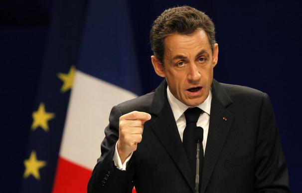 Sarkozy aboga en China por la internacionalización de las divisas