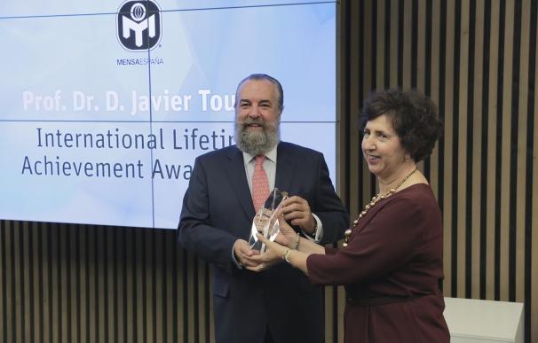 Javier Tourón recibe la prestigiosa distinción International Lifetime Achievement Award 2016