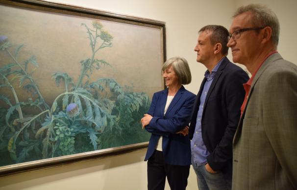 Una exposición en La Lonja recoge los 40 años de realismo y pintura figurativa de Iris Lázaro