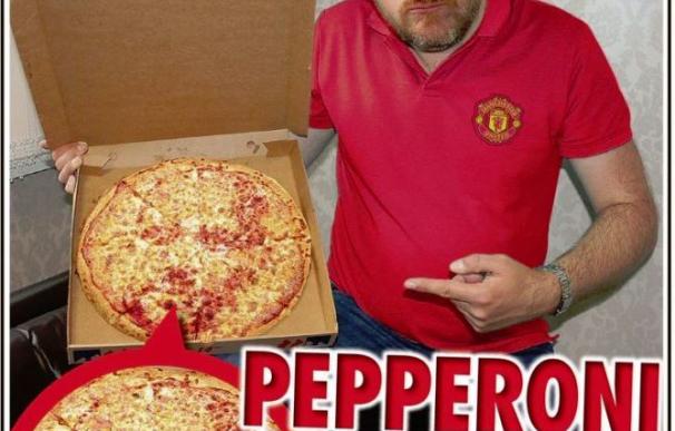 Un fan del United demandará a un pizzería por entregarle una pizza con la cara de Guardiola