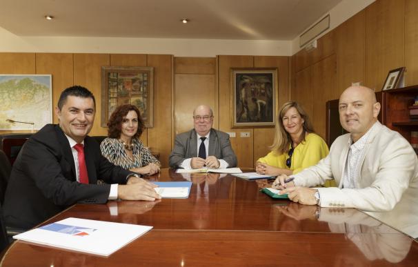 El Gobierno y las asociaciones de autónomos de Cantabria colaborarán en asesoramiento y prevención de riesgos laborales