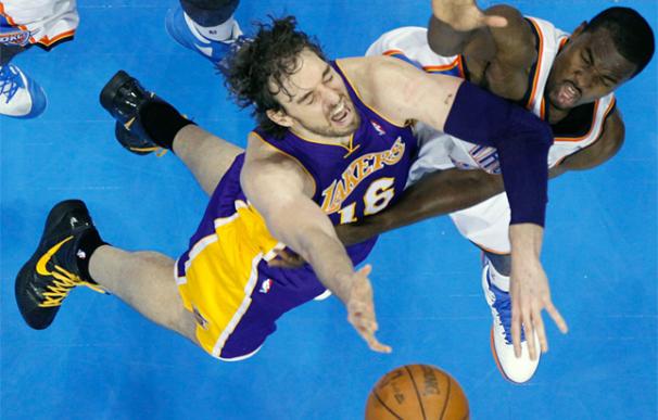 Durant y Harden le roban el triunfo a los Lakers en dos minutos