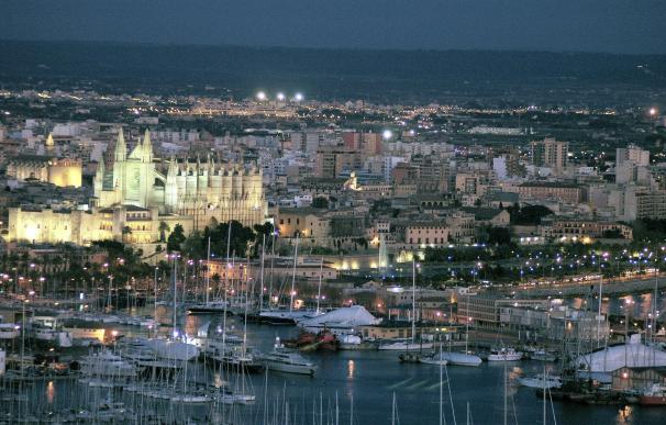 Palma acoge a 1.621 extranjeros más que en 2015, por factores como su "geografía y ambiente tranquilo"