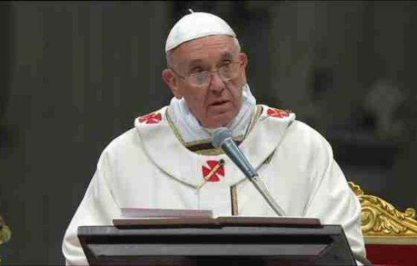 El papa Francisco oficia la primera misa del Gallo de su pontificado