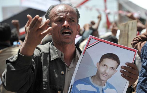 El "número dos" del Ejército yemení anuncia su apoyo a la "revolución popular"