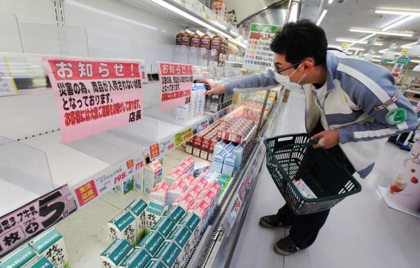 Japón prohíbe la distribución de algunos alimentos contaminados por radiación