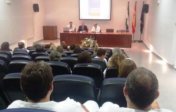El Hospital de Montilla acoge la presentación del 'Manual práctico de pediatría', con casi 100 autores