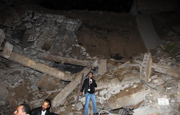 Los aviones franceses reanudan las operaciones en Libia por tercer día