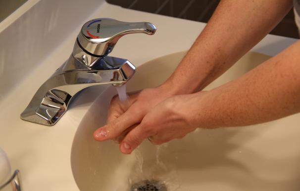 Lavarse las manos protege de hasta 200 enfermedades y disminuye el riesgo de desarrollar resistencia a los antibióticos