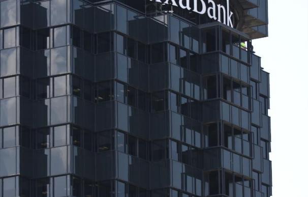 Moody's eleva en tres escalones el 'rating' de CaixaBank