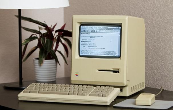 Un usuario logra que un Mac de 1986 navegue por internet