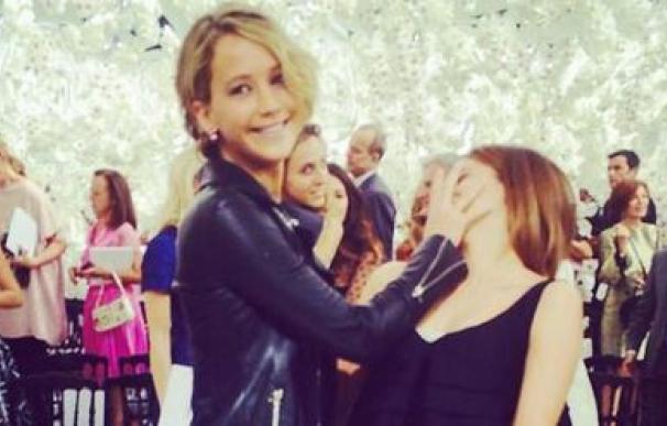 Jennifer Lawrence le pega una bofetada a Emma Watson