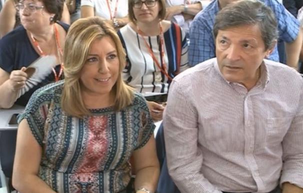 Comienza la primera reunión de la gestora del PSOE, presidida por Javier Fernández