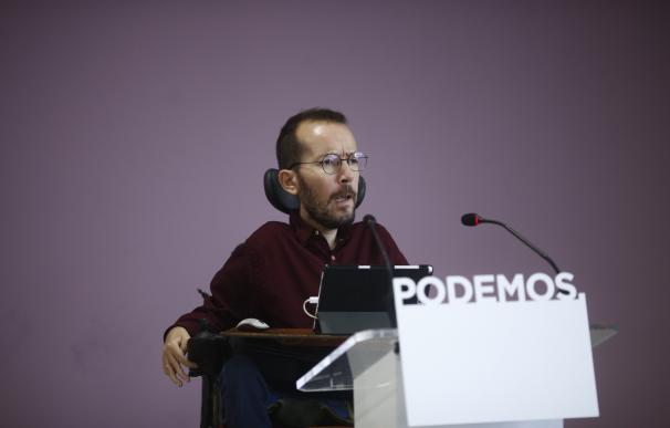 Podemos ve al PSOE más cerca del PP con la elección de Javier Fernández al frente de la gestora