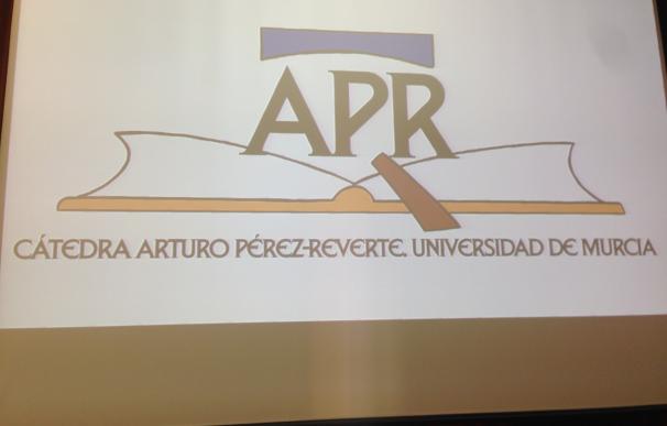 Presentan la cátedra Arturo Pérez-Reverte de la UMU, que estudiará la obra periodística y narrativa del escritor