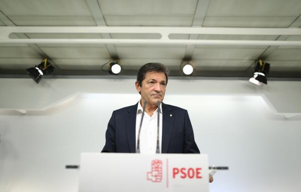 Javier Fernández asume que "la peor de las soluciones" para el PSOE y para España es ir a elecciones