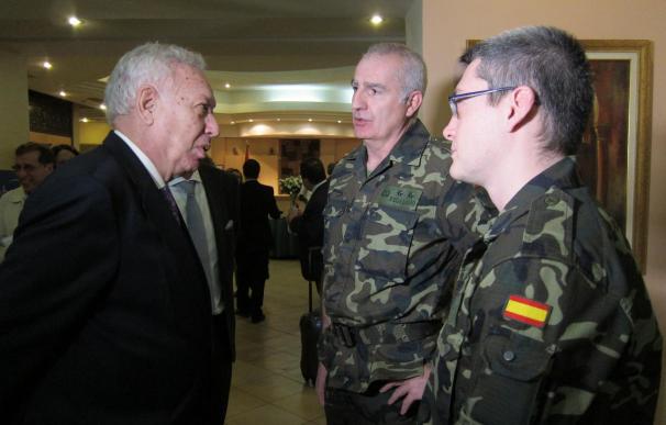 El responsable de la misión de entrenamiento insiste ante Margallo que hace falta "una ayuda coherente"